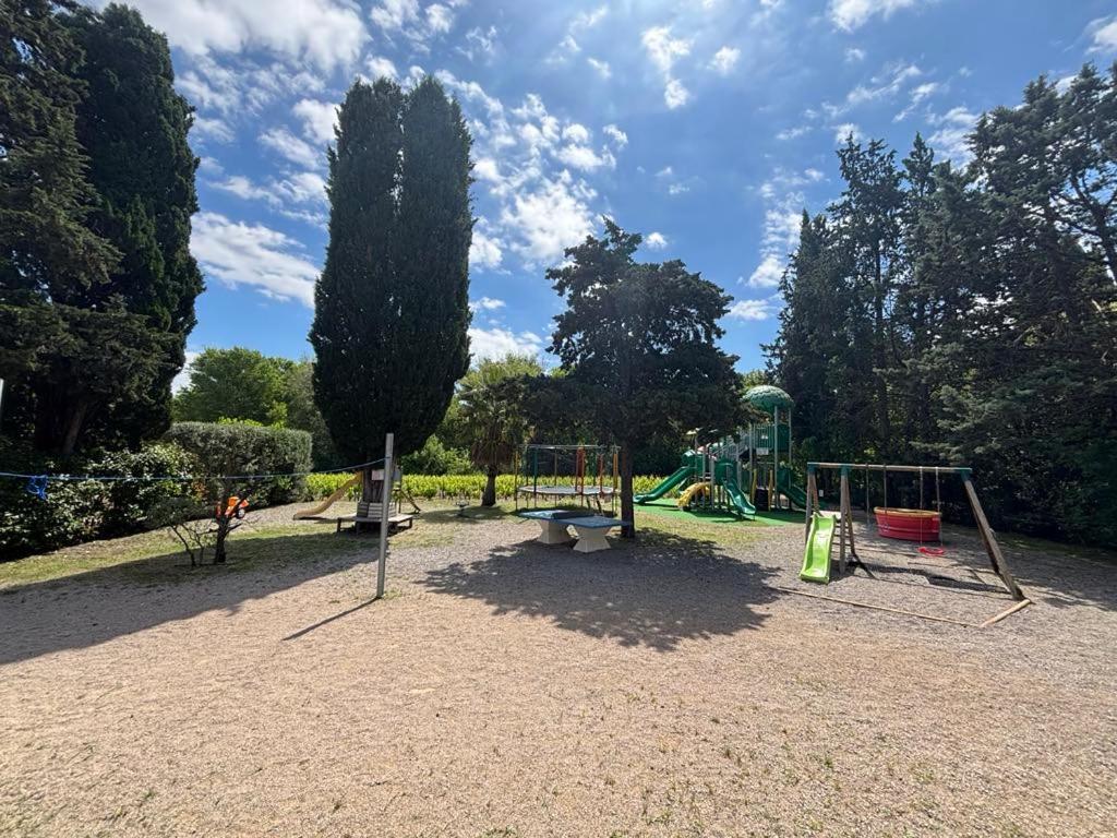 La Vallee De Taradeau ภายนอก รูปภาพ